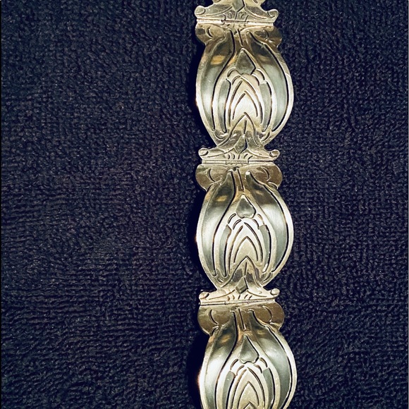 Beautiful 925 Sterling Silver Bracelet - Picture 2 of 5